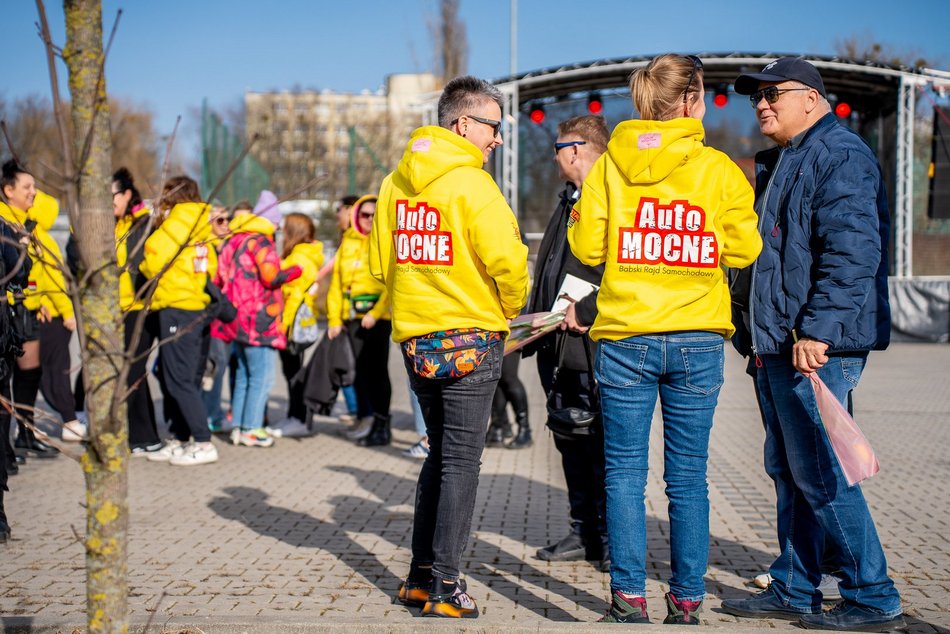 Łódź. Piknik AutoMocne przy Moto Arenie w Łodzi. Masa atrakcji dla każdego na Dzień Kobiet