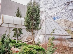 Łódź. Egipt przy Szparagowej w Łodzi? Kultowa „Piramida” to handlowy symbol Teofilowa