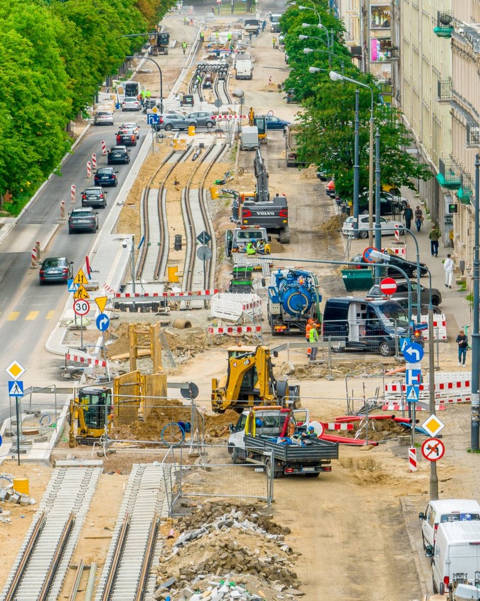 remont ulicy z drona