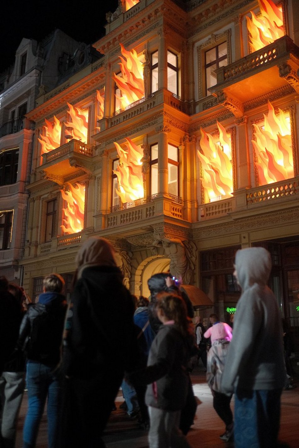 Łódź. Tłumy na Light Move Festival Łódź 2025! Mnóstwo pozytywnej energii!