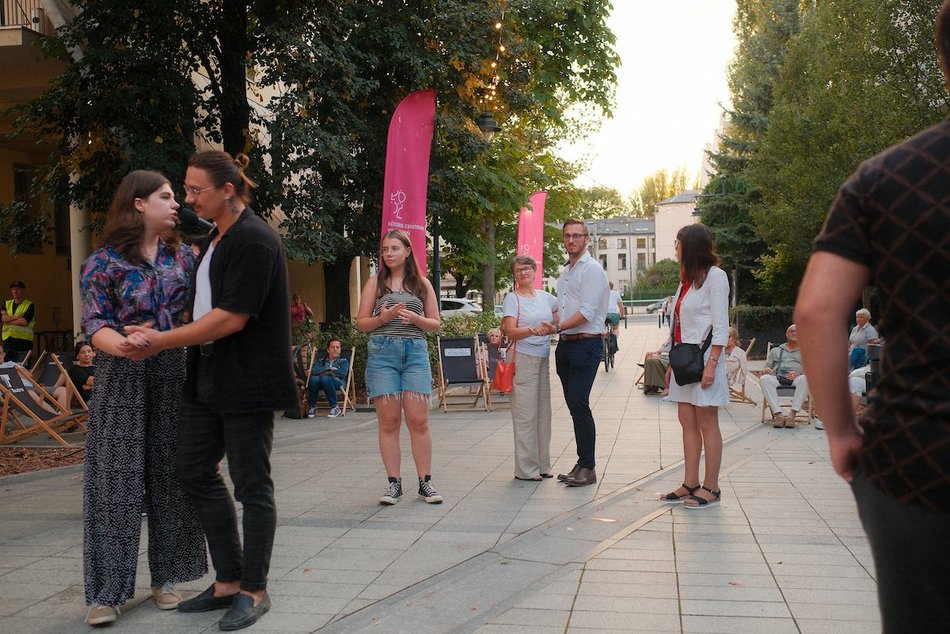 Łódź. Niedzielna potańcówka przy Piotrkowskiej. Tanecznym krokiem w nowy tydzień