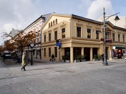 Łódź. Kolejna kamienica przy Piotrowskiej w Łodzi odzyskała blask. Na pewno ją znasz!