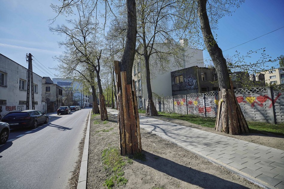 Łódź. Różyckiego w Łodzi otwarta dla ruchu. Nowa jezdnia, przebicie do Politechniki i chodniki