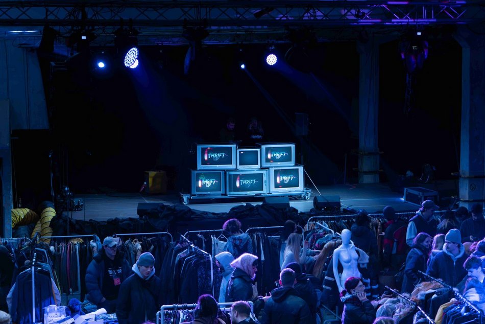 Łódź. Targi Thrift Up na OFF Piotrkowska w Łodzi. Odzież designerska, vintage i sportowa na wyciągnięcie ręki