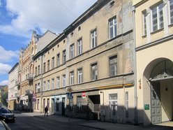 Nowi najemcy w zrewitalizowanej kamienicy przy Sienkiewicza. Manicure, fryzjer i więcej