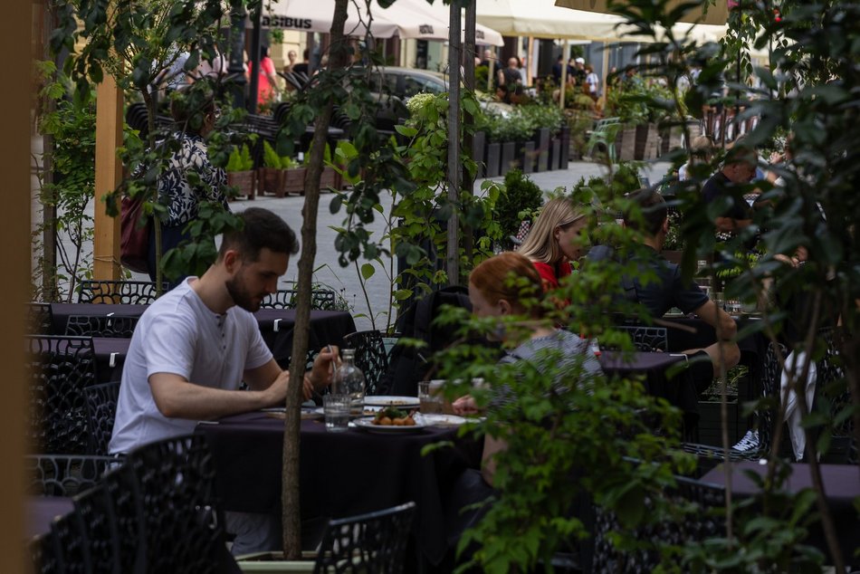Łódź. Pierwszy sierpniowy weekend na Piotrkowskiej. Tłumy łodzian i turystów!