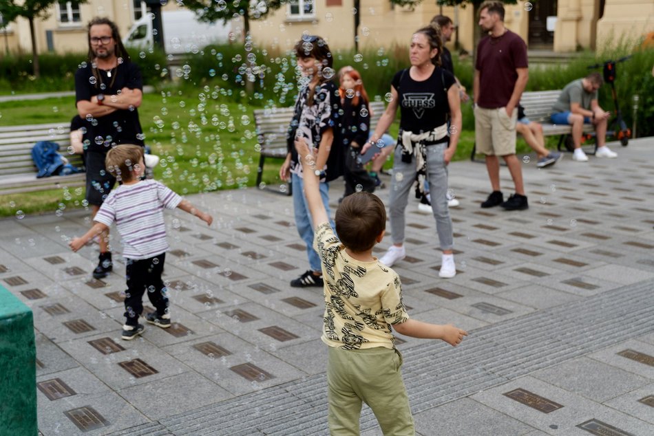 Łódź. Muzyczny plener na placu Wolności w Łodzi. Spora dawka muzyki elektronicznej