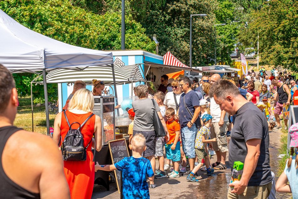 Festiwal dmuchańców w parku Podolskim w Łodzi