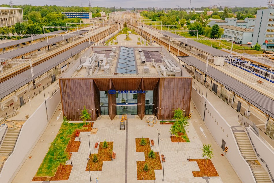 Łódź. Remont dworca Łódź Kaliska coraz bliżej końca. Wiemy, na kiedy zaplanowano otwarcie! [ZDJĘCIA]