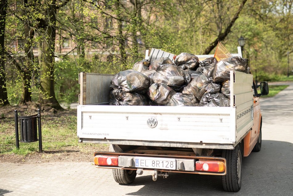 Sprzątanie parku w Łodzi