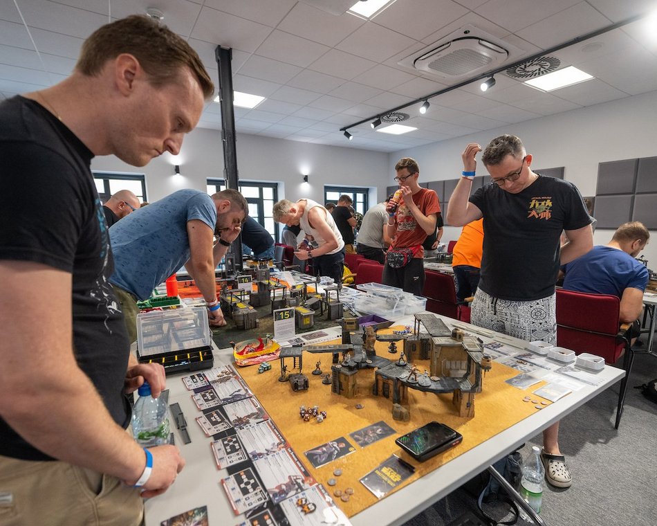 Łódź. Łódzka Strefa Starcia w EC1 Łódź. Gry bitewne, strategia i taktyka