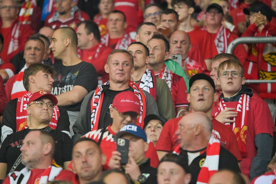 Kibice Widzewa Łódź z Pogonią Szczecin. Byłeś/aś tam? Znajdź się w galerii!