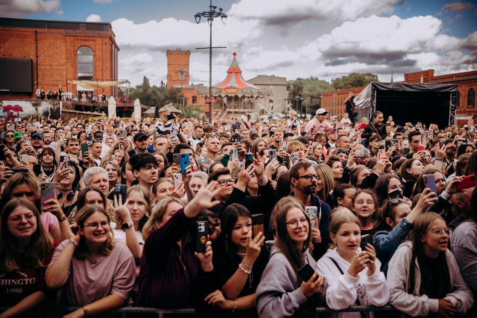 Що робити у вихідні в Лодзі? Bifor перед ŁSF 2025, Pink Party в аквапарку Fala та інші події