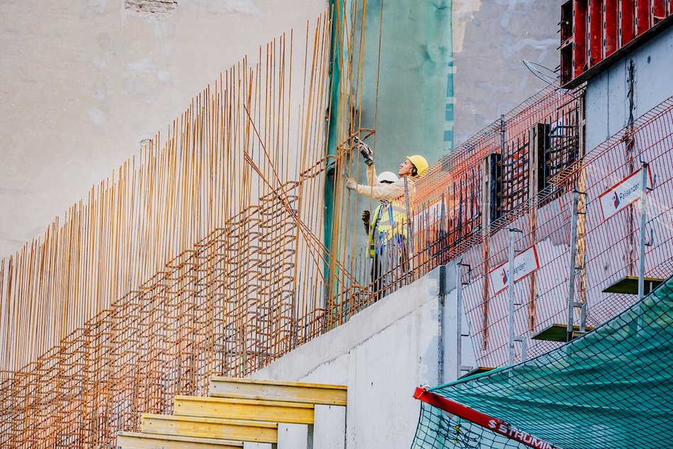 Łódź. Budowa parkingów wielopoziomowych w Łodzi. Zobacz, jak powstają kolejne piętra!