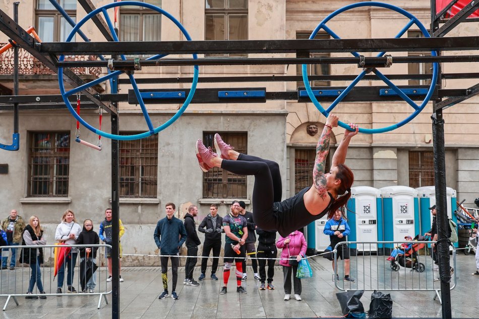 Łódź. Ninja Series w Łodzi. Wspaniała rywalizacja w strugach deszczu