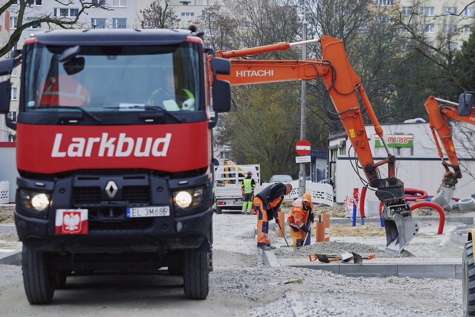 Łódź. Remont ul. Wioślarskiej w Łodzi