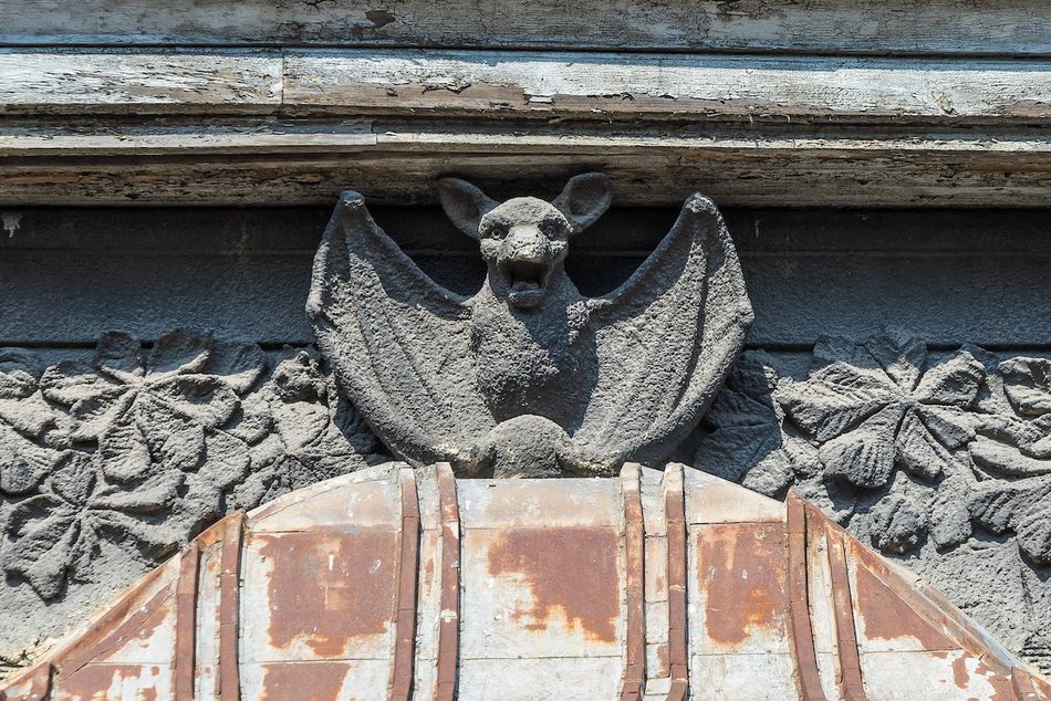 Łódź. Spacer śladami zwierząt na zabytkach w Łodzi. Dowiedz się więcej o ich historii