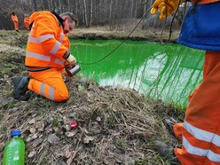 Skandal nad Olechówką! Zanieczyścili rzekę i już zostali złapani