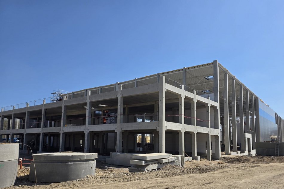 Łódź. Aż 200 nowych miejsc pracy w Łodzi! Firma ZREW Transformatory szuka pracowników