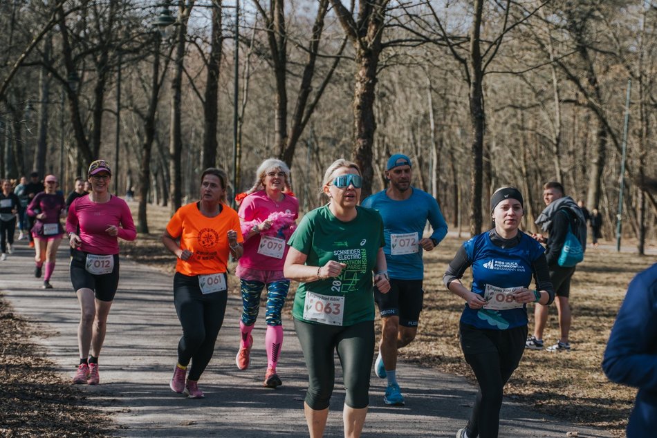 Łódź. Biegowy Dzień Kobiet 2026 w Parku na Zdrowiu w Łodzi. Odszukaj się na zdjęciach!