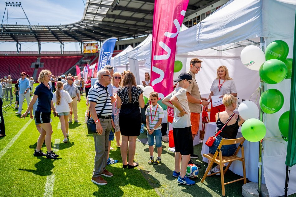 Huczny finał Senioraliów 2026 w Łodzi. Jolanta Kwaśniewska, zajęcia fitness, stoiska i inne