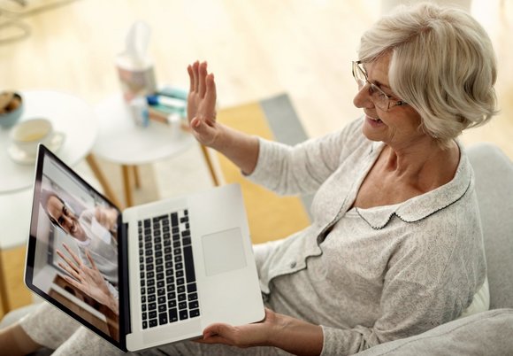 Łódź. „Moc Dla Seniora". Kompleksowa pomoc psychologiczna dla seniorów online 