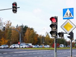 Łódź. Remont sygnalizacji świetlnej na Rokicińskiej w Łodzi. Zmiany w ruchu