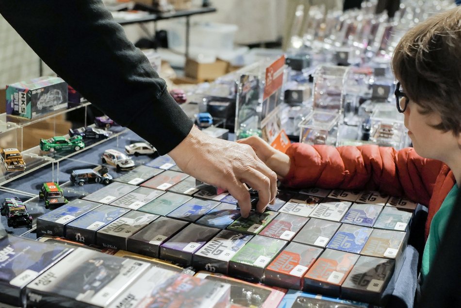 Łódź. Targi Modeli Samochodowych w Łodzi przyciągnęły tłumy! Gratka dla fanów Hot Wheels