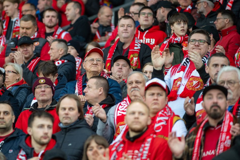 Łódź. Kibice na meczu Widzewa Łódź z Górnikiem Zabrze. Byłeś/aś? Znajdź się w galerii!
