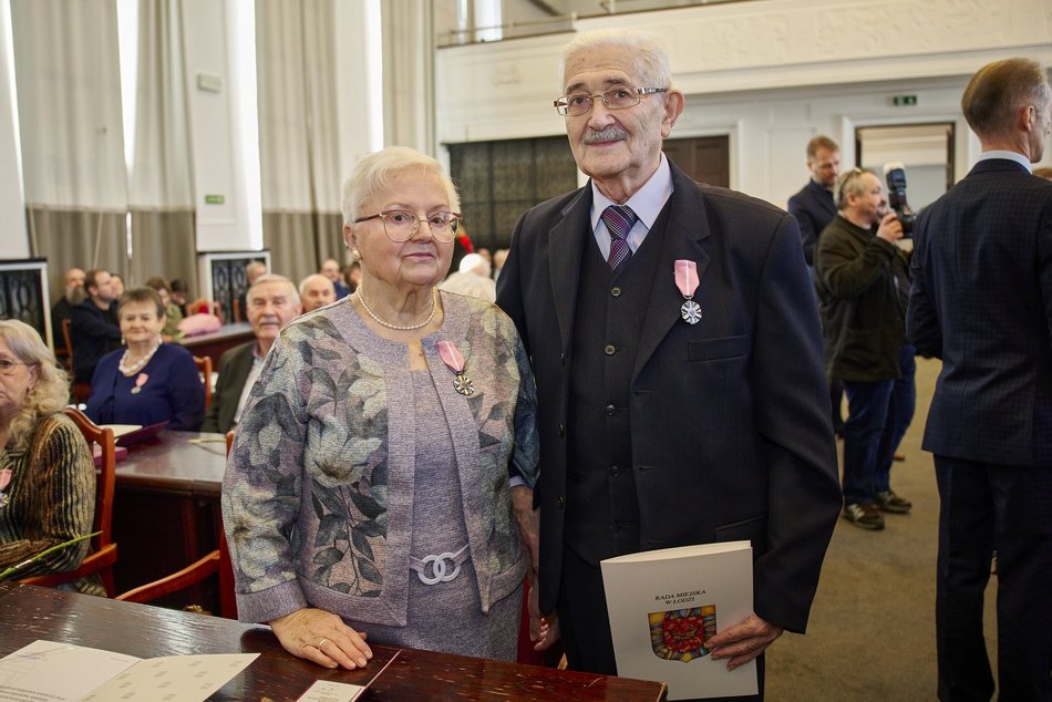 Małżeństwa z Łodzi uhonorowane medalami za wieloletnie pożycie