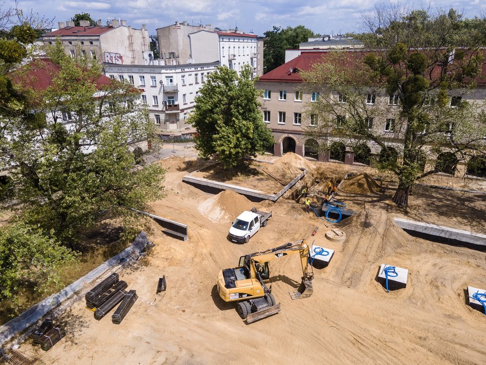 Prace budowlane na Starym Rynku w Łodzi