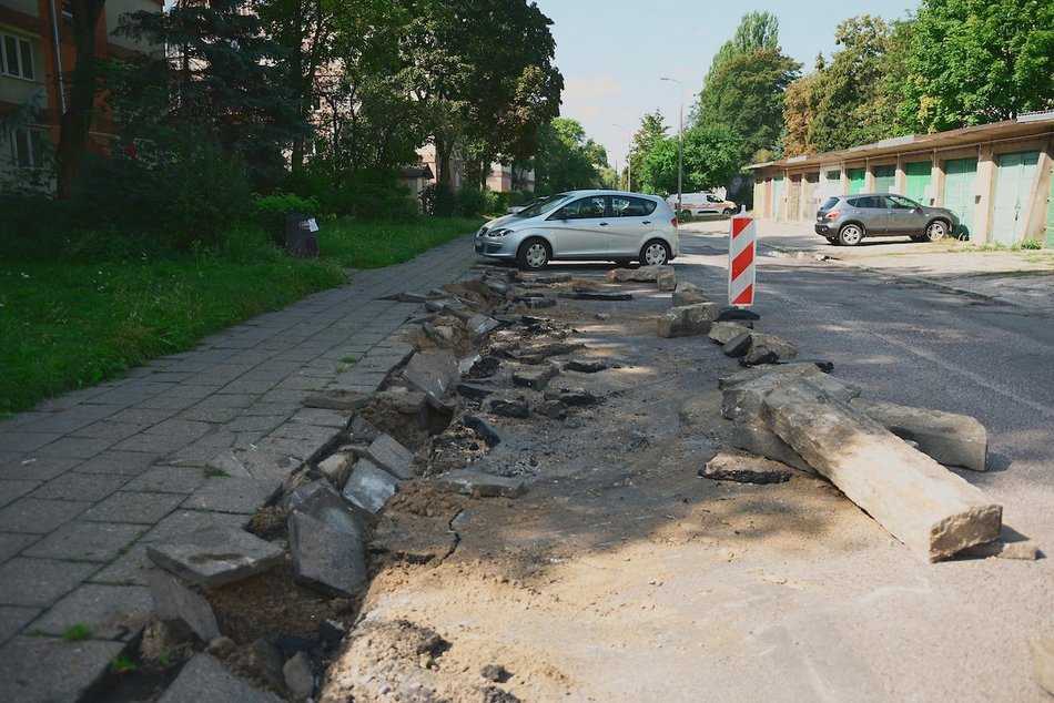 Łódź. Remont Gandhiego w Łodzi. Będzie nowa nawierzchnia, parkingi i chodniki
