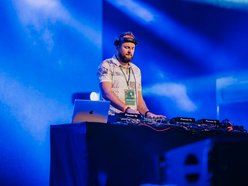 Didżejskie sety przeciwko deszczowi! Tak się gra między koncertami na Łódź Summer Festival 2025!