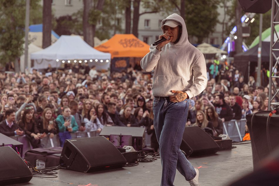 Łódź. Juwenalia 2025 w Łodzi. Tymek i Happysad zagrali na Lumumbowie!