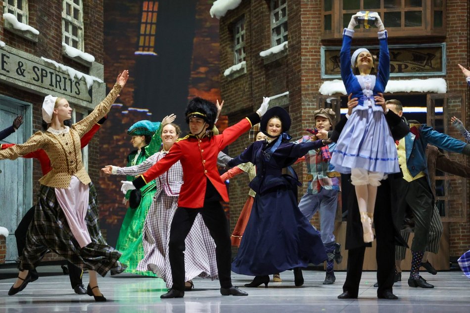 Poczuj świąteczny klimat w Łodzi! Koncerty, spektakle i kolędowania