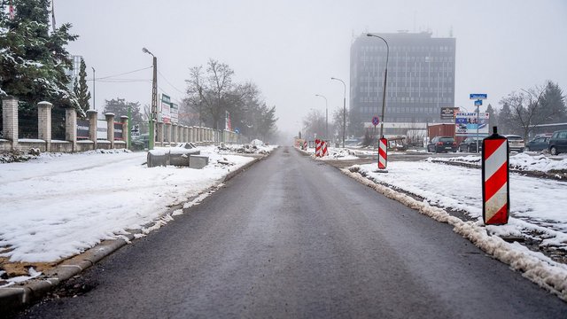 Remont Szparagowej i Wersalskiej w Łodzi. Jest już część nowej jezdni [ZDJĘCIA]