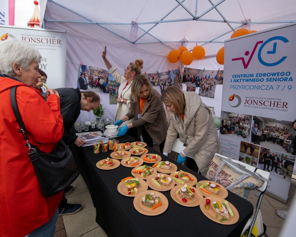 Łódź. Senioralia 2025 w Łodzi rozpoczęte! Masa atrakcji i świetna zabawa w Manufakturze