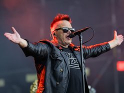 T.Love na Łódź Summer Festival 2025. Kultowy polski zespół zagrał na Łódzkich Błoniach