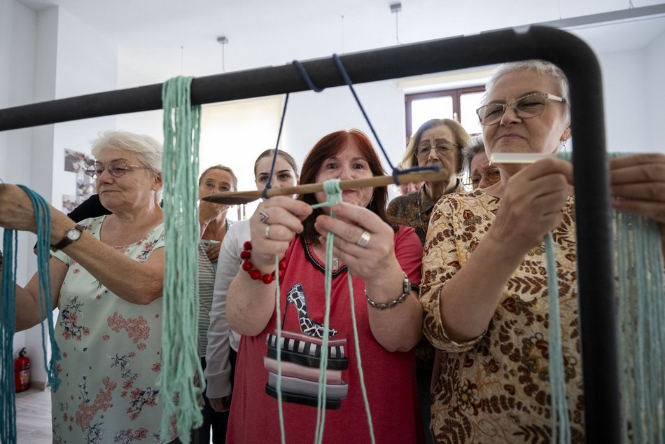 Ruszają zapisy do centrów seniora w Łodzi