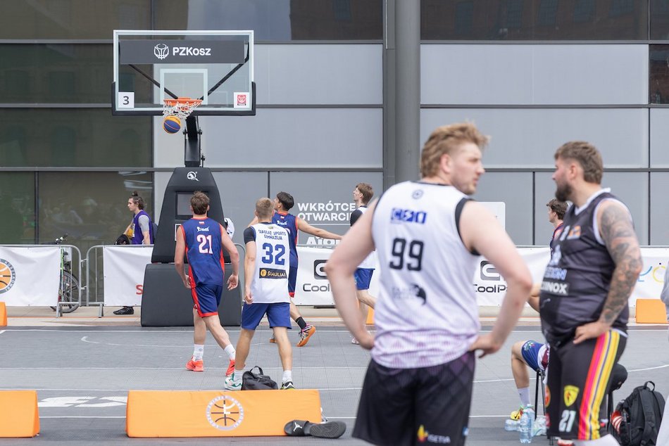 Łódź. Jubileuszowa edycja Basketmanii w Manufakturze