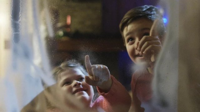 Gdzie i o której szukać w Łodzi pierwszej gwiazdki? Wyjaśnia pracownik Planetarium EC1 Łódź!