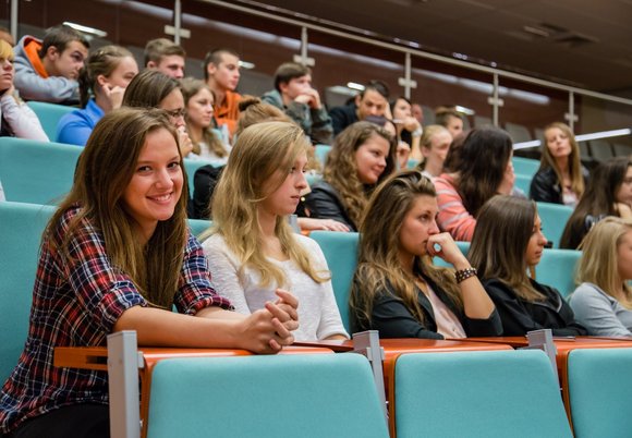 Warto studiować w Łodzi! Najnowszy raport Młodzi w Łodzi nie pozostawia wątpliwości 