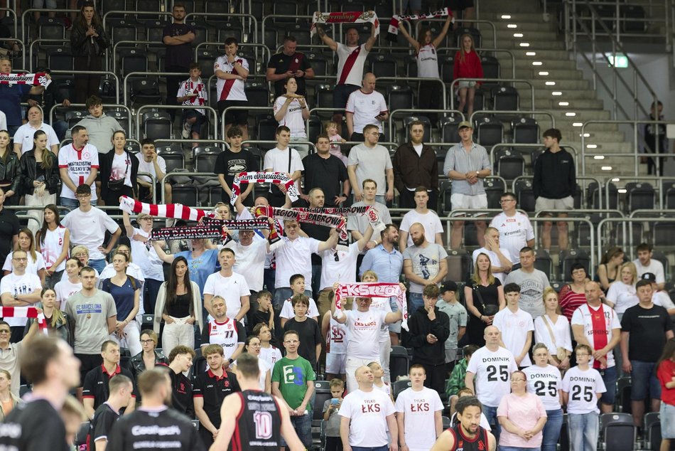 Kibice na meczu ŁKS Coolpack Łódź z Astorią Bydgoszcz