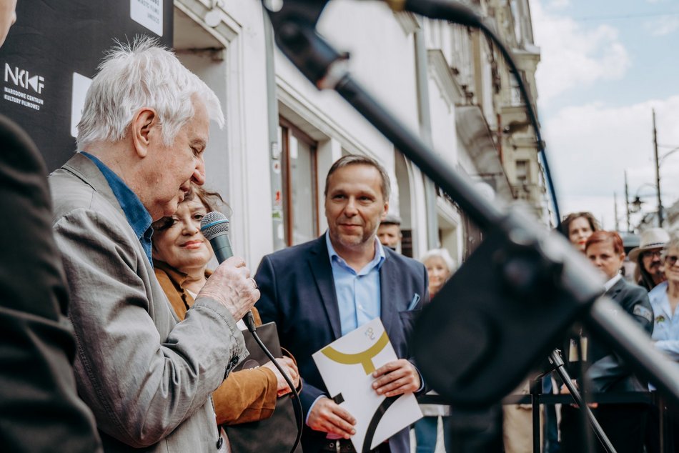 Aleja Gwiazd przy Piotrkowskiej w Łodzi coraz dłuższa. Andrzej Barański uhonorowany