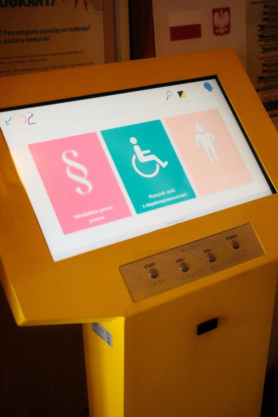 Łódź. Nowoczesne infokioski w Urzędzie Miasta Łodzi. Pozwolą sprawnie załatwić sprawy!