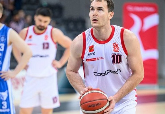 Łódź. Koszykarz ŁKS Łódź