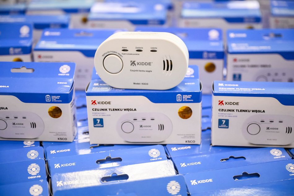 Łódź. Niemal 1000 czujek dymu trafi do mieszkańców Łodzi. Kto otrzyma wsparcie?