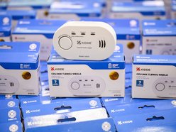 Łódź. Niemal 1000 czujek dymu trafi do mieszkańców Łodzi. Kto otrzyma wsparcie?