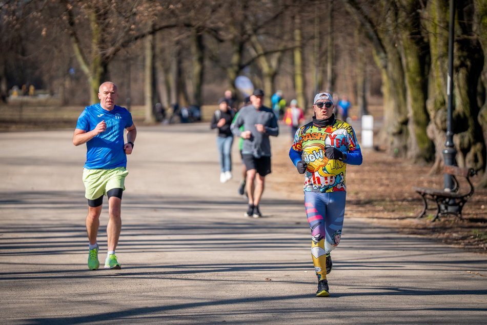 Łódź. Parkrun w Parku Poniatowskiego w Łodzi. Brałeś udział w biegu? Znajdź się na zdjęciach!