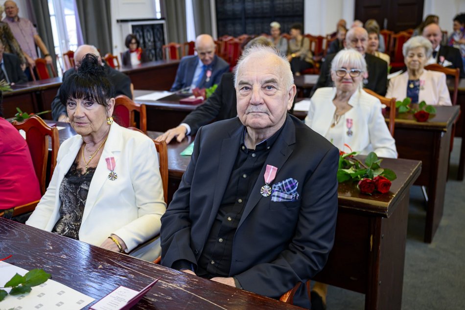 Łódź. Medale za długoletnie pożycie małżeńskie. To się nazywa wielka miłość!